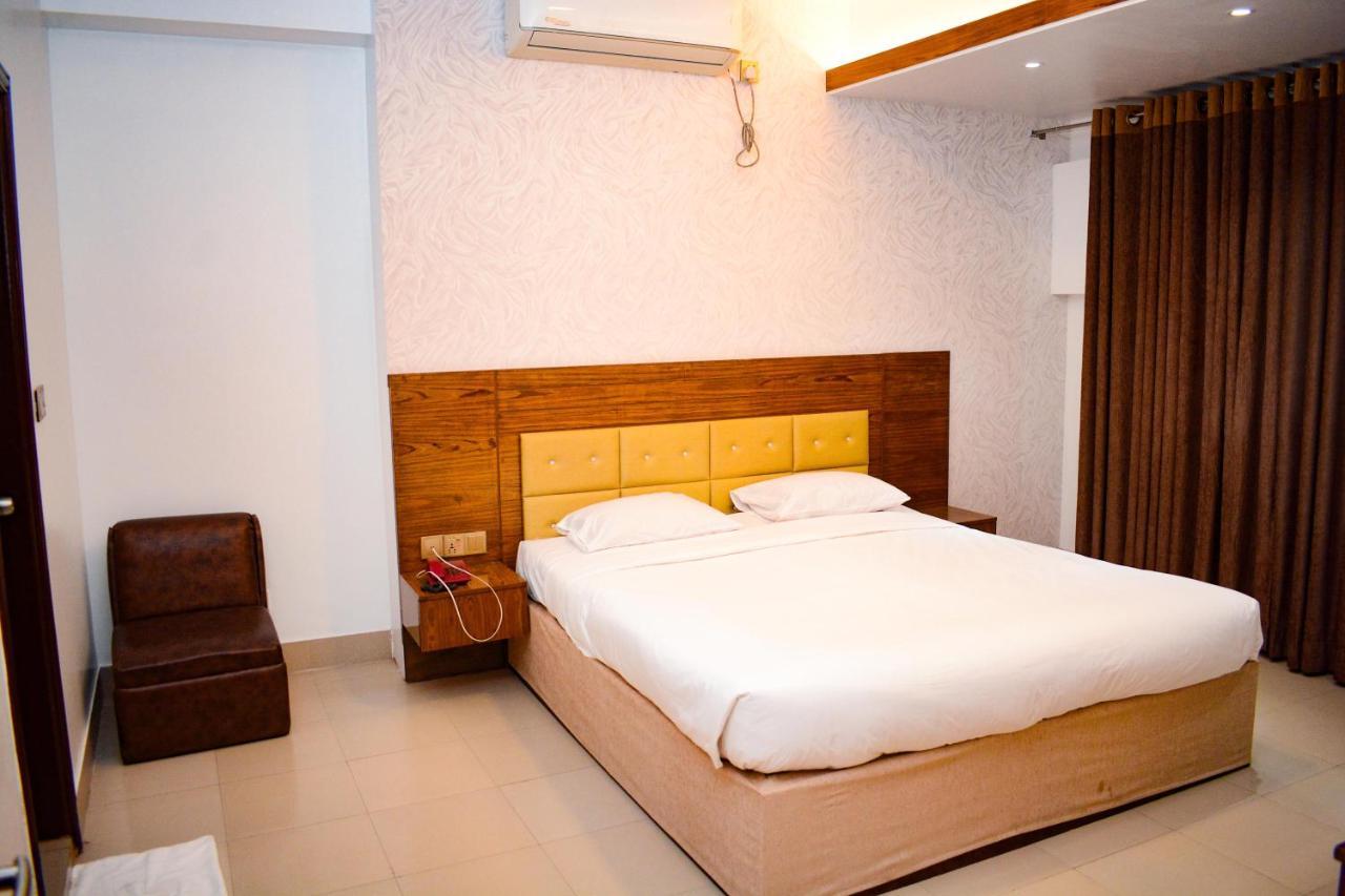 The Alina Hotel & Suites Chittagong Exterior foto