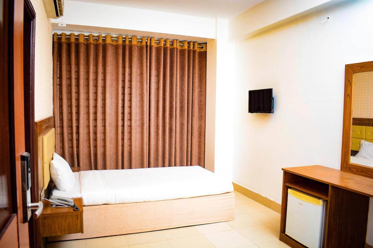 The Alina Hotel & Suites Chittagong Exterior foto